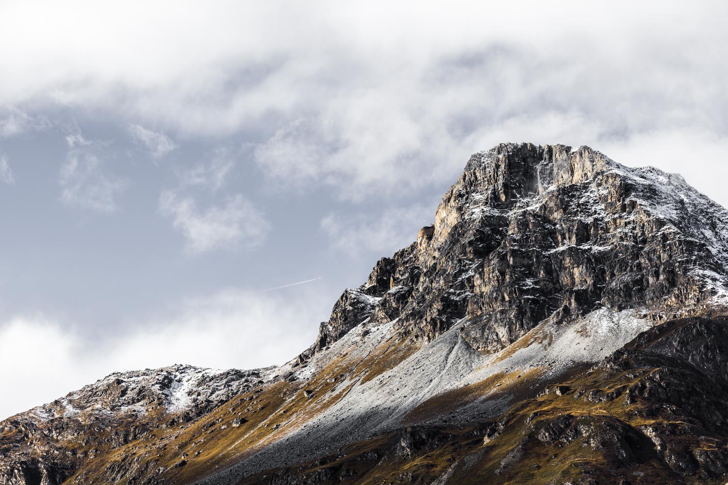 Rocher du Charvet - Fall Colors - First Snow - Ocher - Val d'IsÃ¨re